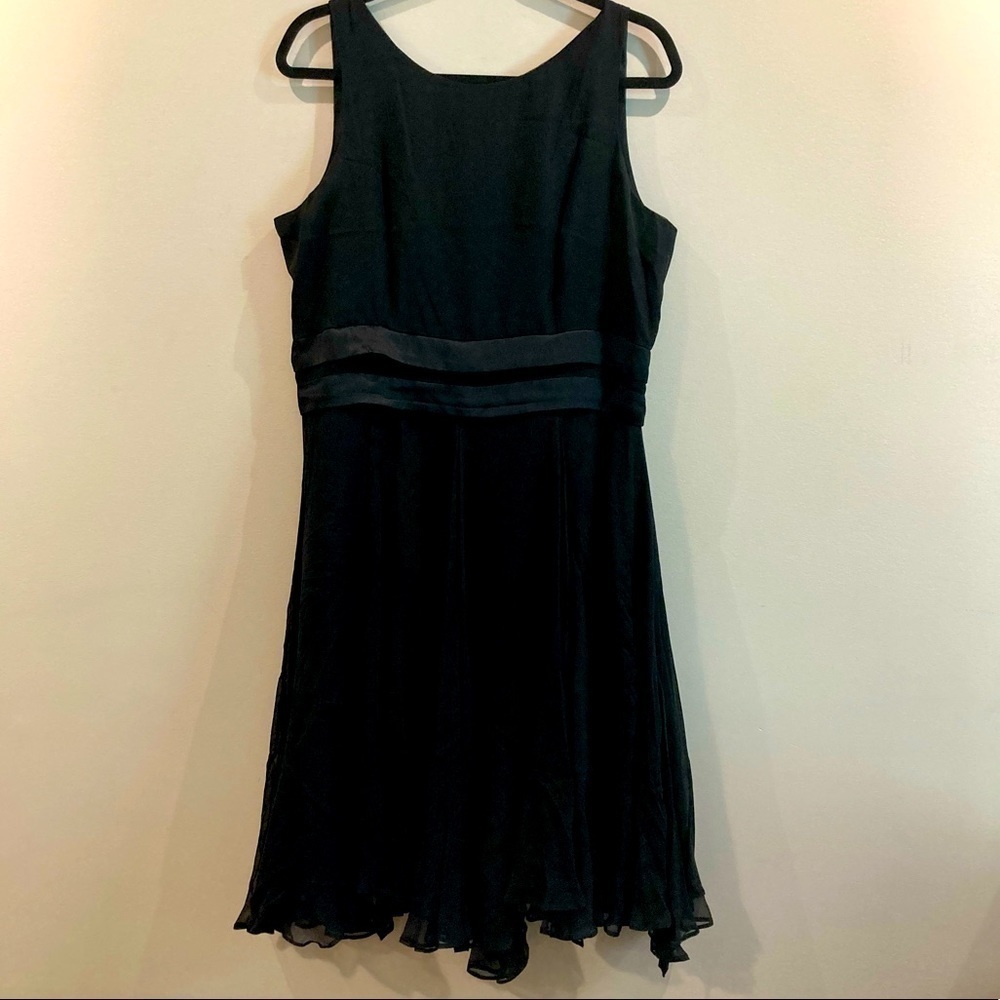ICE Sz 12 Cocktail 100% Silk Flare Skirt Lined  Scoop Neck Dress